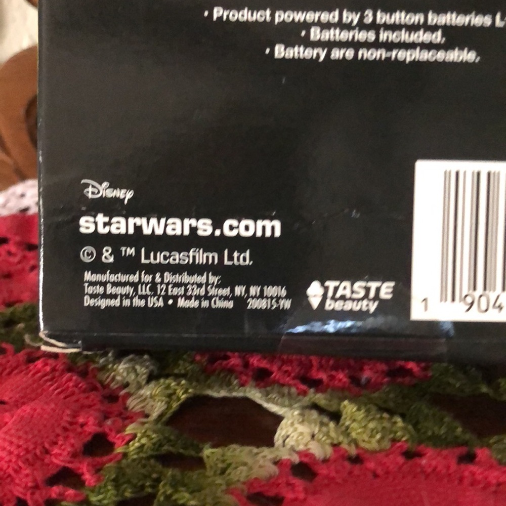 MWT Disney Star Wars 5 Piece Cosmetic Brushes - Picture 5 of 5